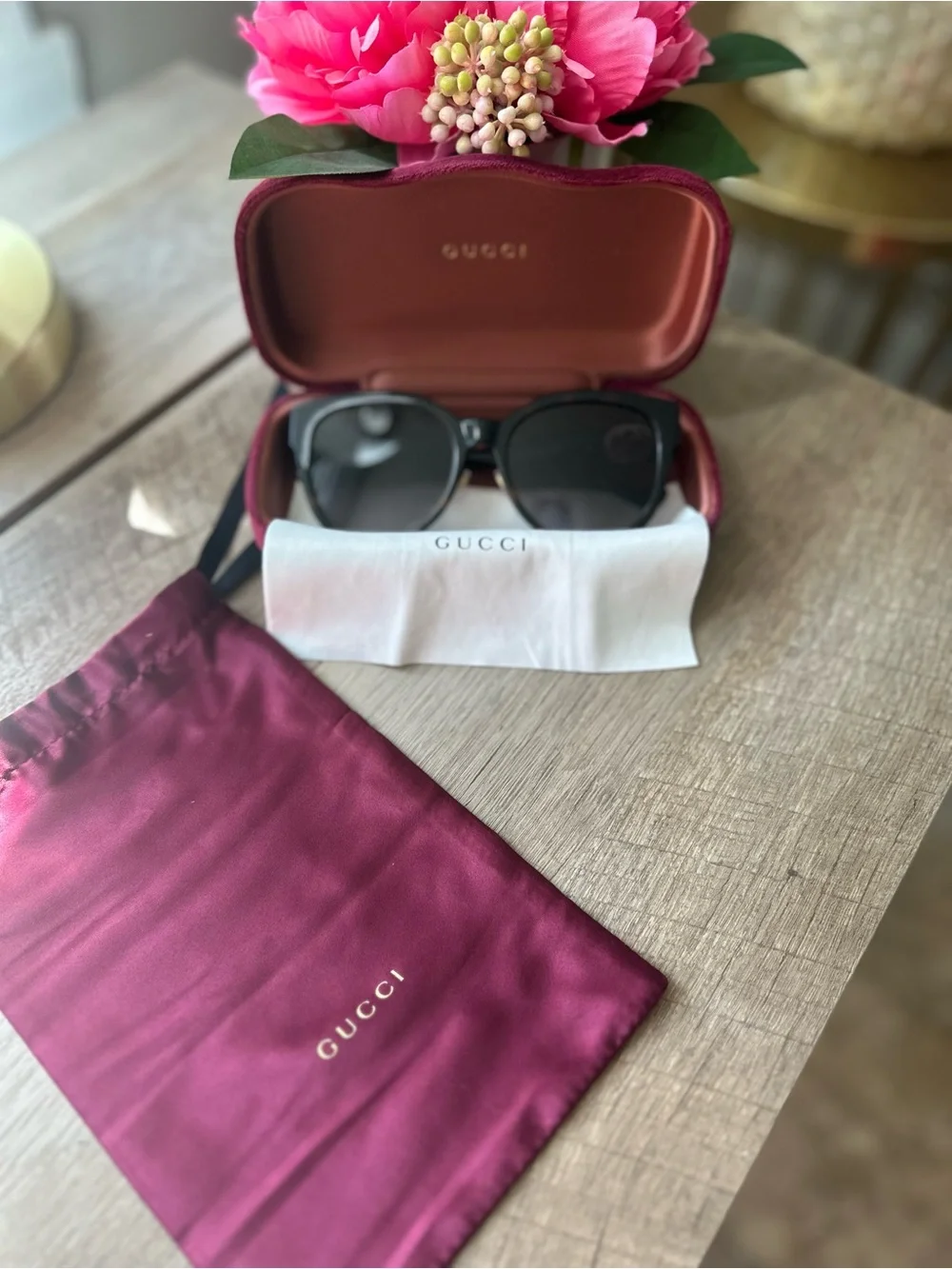 Gucci Tortoiseshell Roundish Cat Eye Gradient Sunglasses - Brown/Black